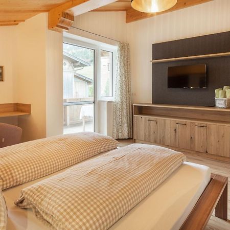 Stubaier Bauern Appartement Telfes im Stubai Buitenkant foto