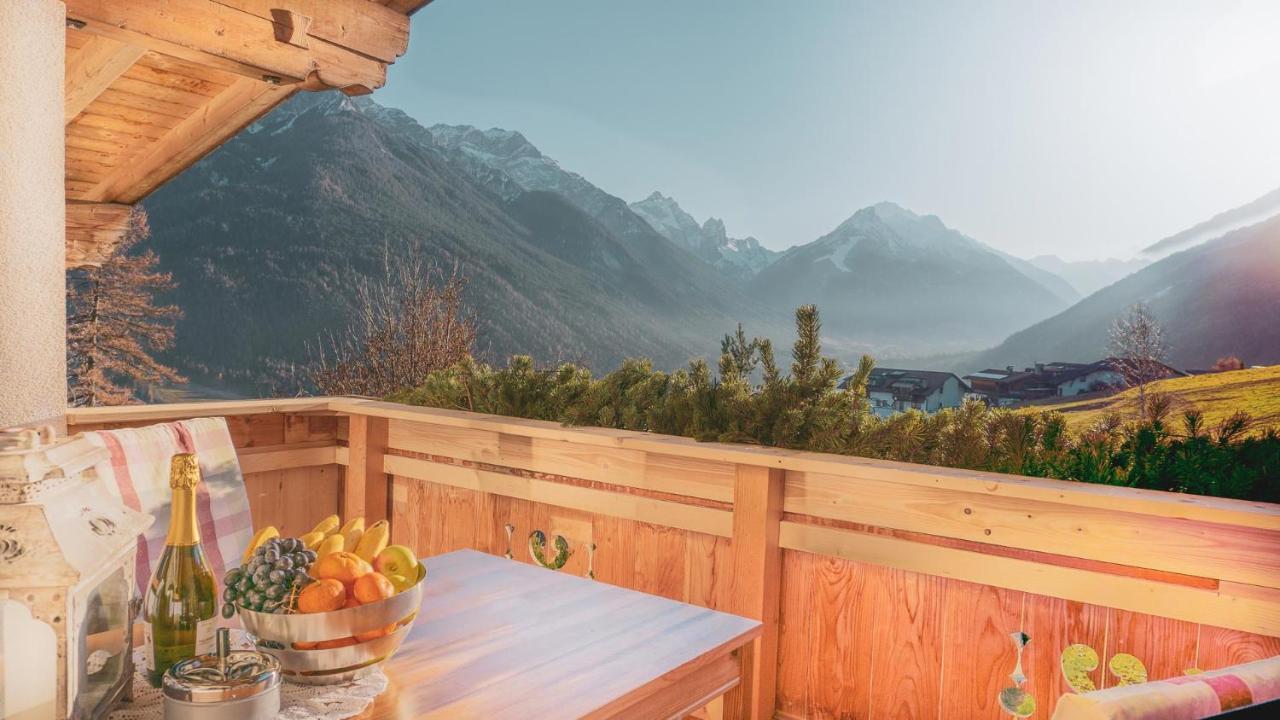Stubaier Bauern Appartement Telfes im Stubai Buitenkant foto