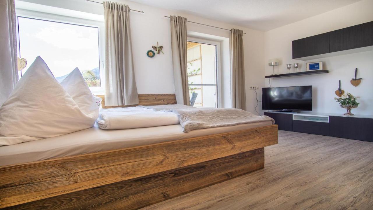 Stubaier Bauern Appartement Telfes im Stubai Buitenkant foto