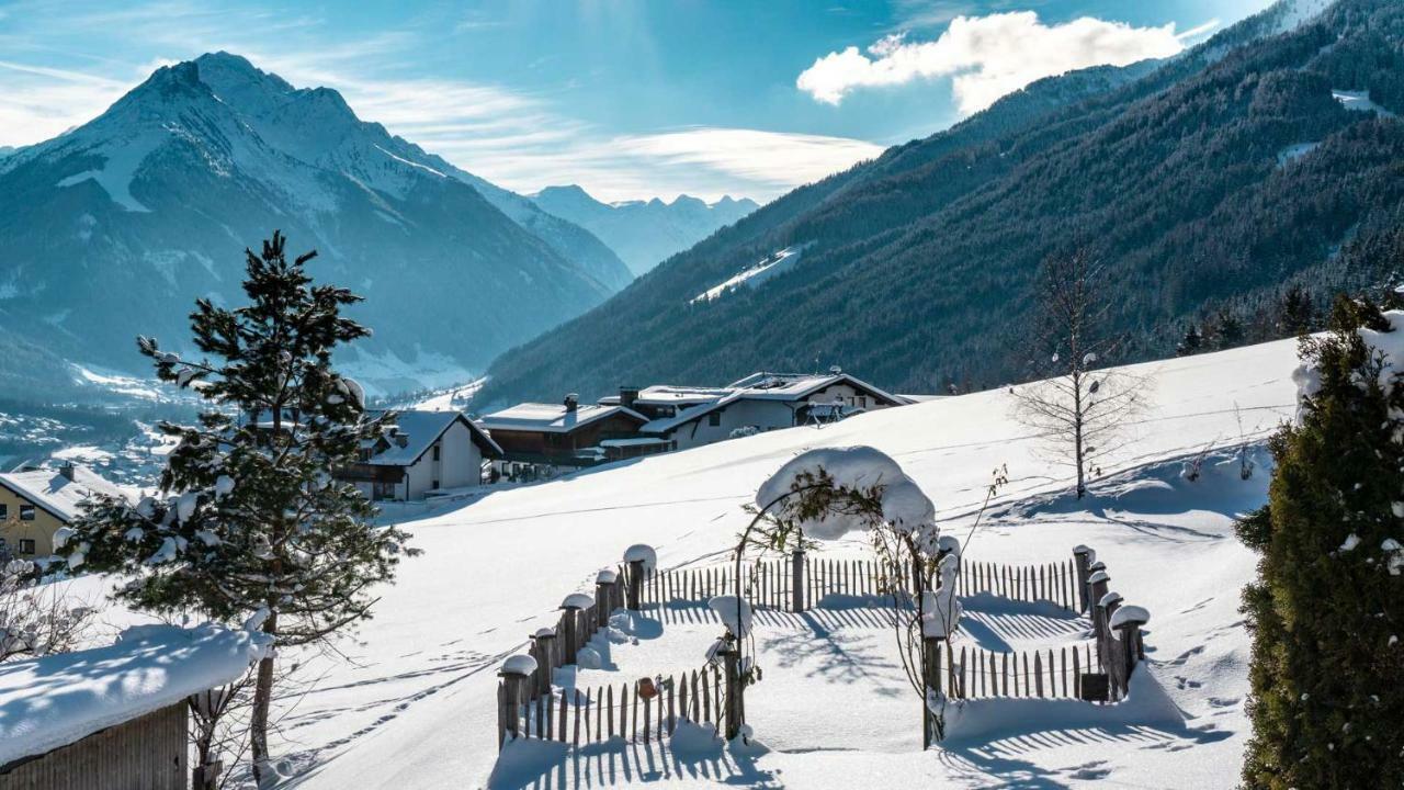 Stubaier Bauern Appartement Telfes im Stubai Buitenkant foto